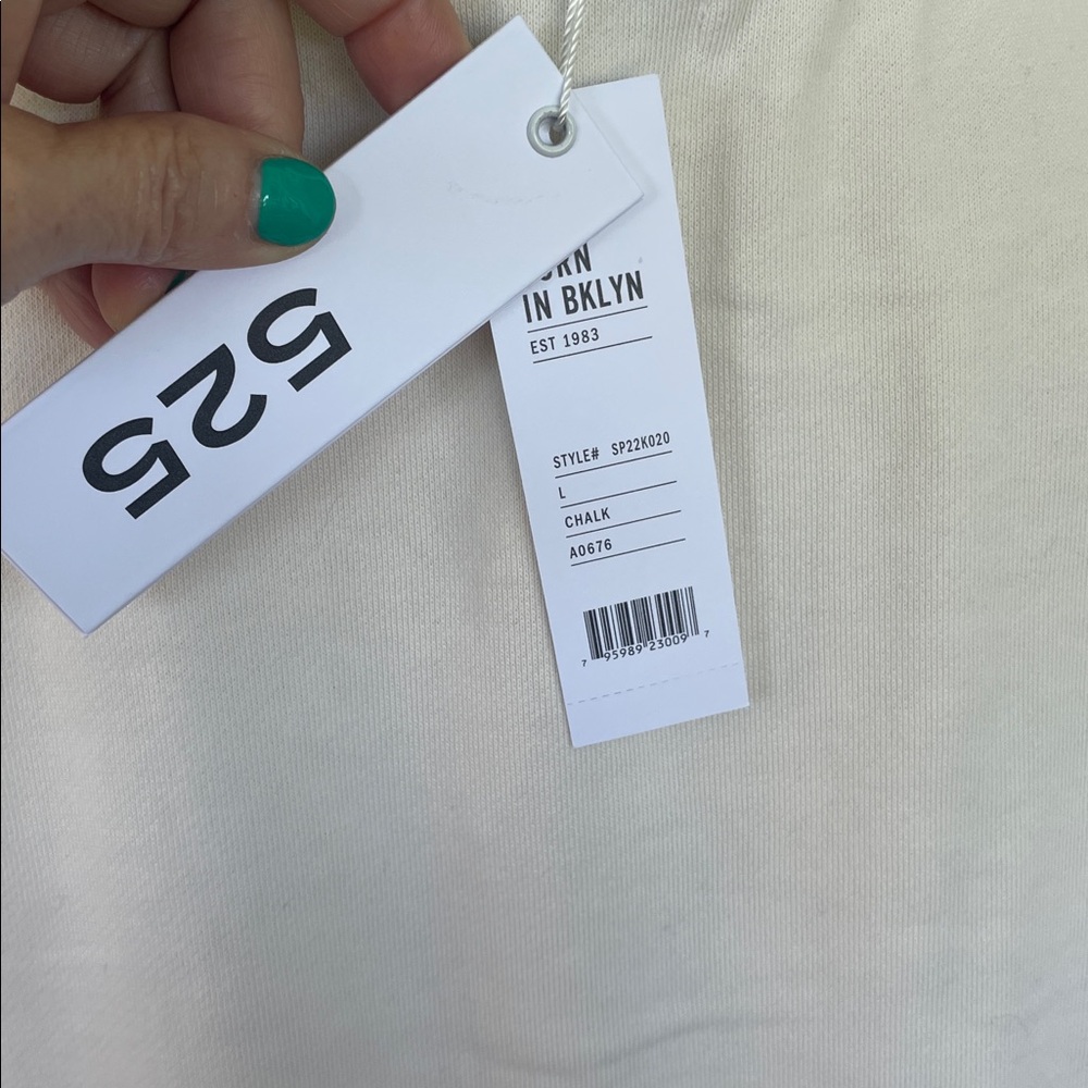NWT 525 America Women's Off-White V Neck Sleeveless Sweatshirt Or‎ Vest Large - Picture 6 of 8